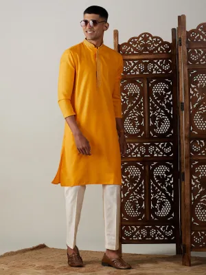 VASTRAMAY Men's Yellow Solid Kurta With Cotton Pyjama